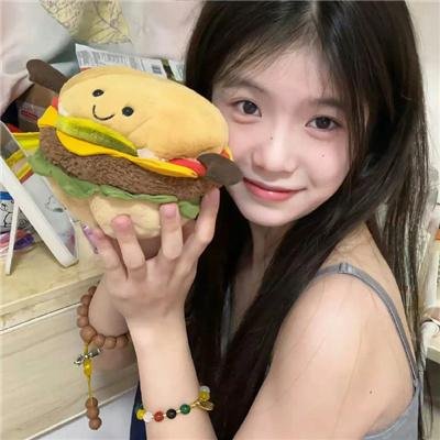 女儿别哭，妈妈爱你